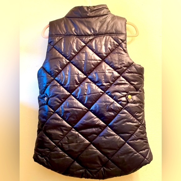 Zenana black vest, zip up, size medium - Picture 2 of 7